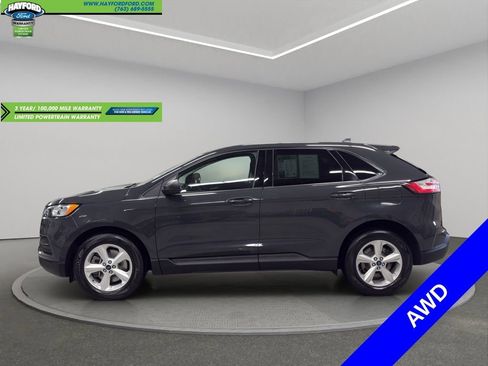 Used 2021 Ford Edge SE image 3
