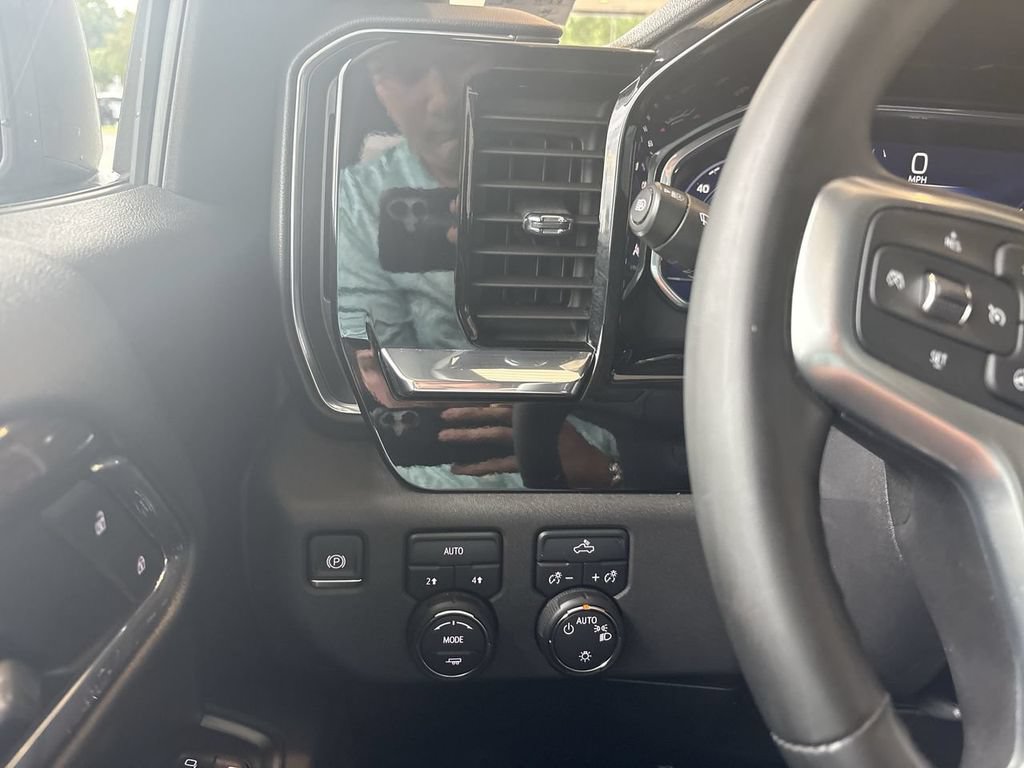 Certified 2024 Chevrolet Silverado 1500 LT AWD/4WD image 18