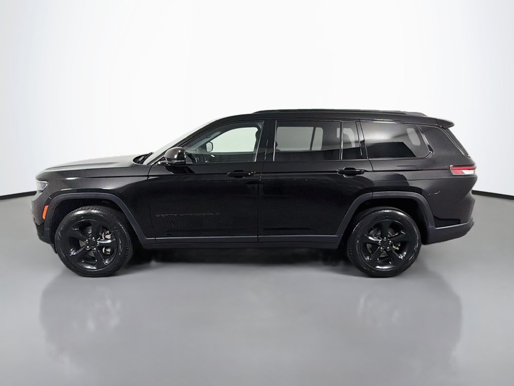 Used 2023 Jeep Grand Cherokee L Laredo AWD/4WD image 4