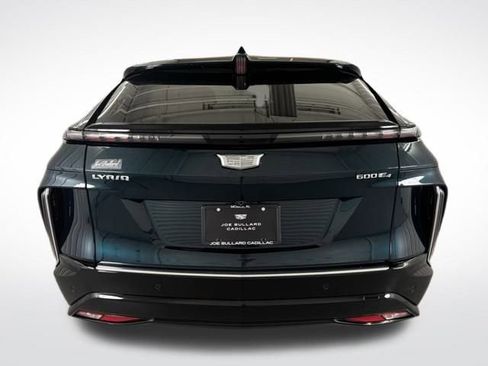 New 2025 Cadillac Lyriq Luxury image 5