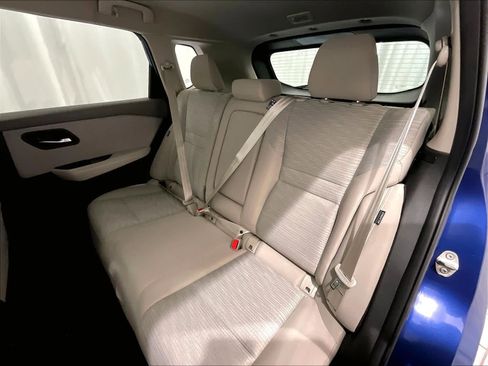 Used 2021 Nissan Rogue SV AWD/4WD image 15