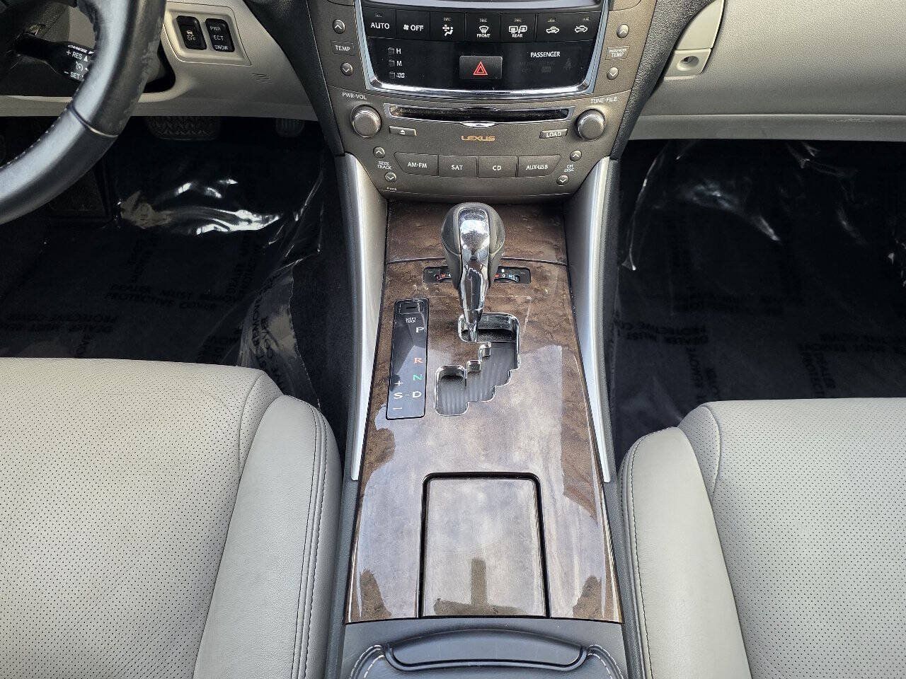 Used 2010 Lexus IS 250 AWD w/ Luxury Plus Value Edition image 16