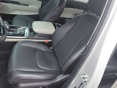 Used 2024 Kia Carnival SX Prestige FWD image 13