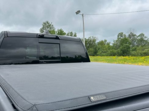 Used 2021 RAM 1500 Laramie w/ Night Edition AWD/4WD image 35
