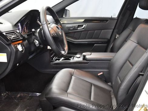 Used 2010 Mercedes-Benz E 350 Sedan w/ Premium 1 Pkg image 7