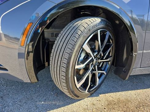 New 2026 Toyota Prius Plug-In Hybrid image 33