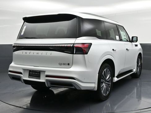 New 2026 INFINITI QX80 Luxe image 4