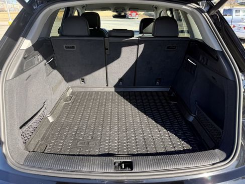 Used 2021 Audi Q5 2.0T Premium w/ Convenience Package image 21