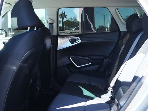 Used 2024 Kia Soul LX w/ Option Group 015 image 30