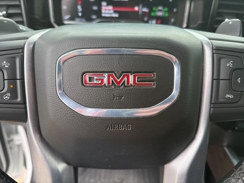 Used 2024 GMC Sierra 1500 SLT w/ SLT Premium Plus Package AWD/4WD image 21