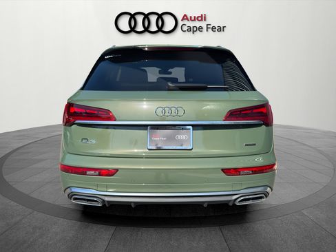 Used 2023 Audi Q5 2.0T Premium w/ Convenience Package AWD/4WD image 4