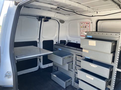 Used 2019 Nissan NV200 SV image 18