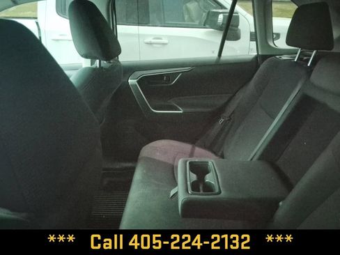 Used 2023 Toyota RAV4 LE AWD/4WD image 27