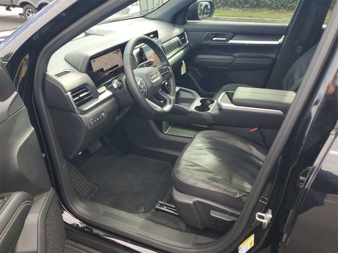 Used 2026 GMC Terrain Elevation image 16