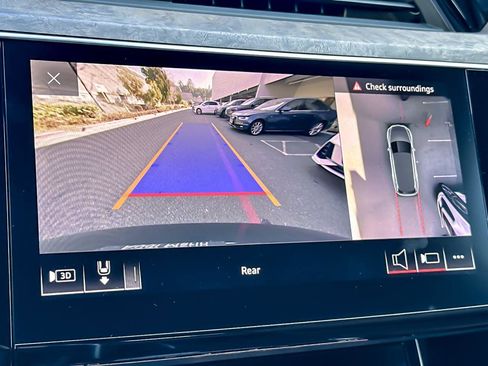 Used 2019 Audi e-tron Prestige w/ Prestige Package image 19