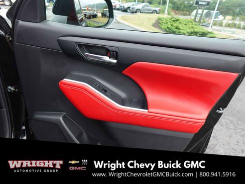 Used 2024 Toyota Highlander XSE image 31