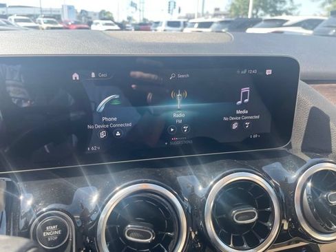 Used 2021 Mercedes-Benz GLA 250 4MATIC image 13