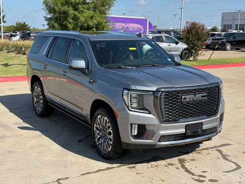 Used 2024 GMC Yukon Denali Ultimate AWD/4WD image 11