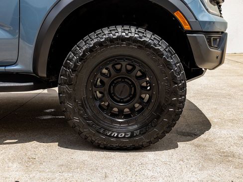 Used 2025 Ford Ranger Raptor AWD/4WD image 12