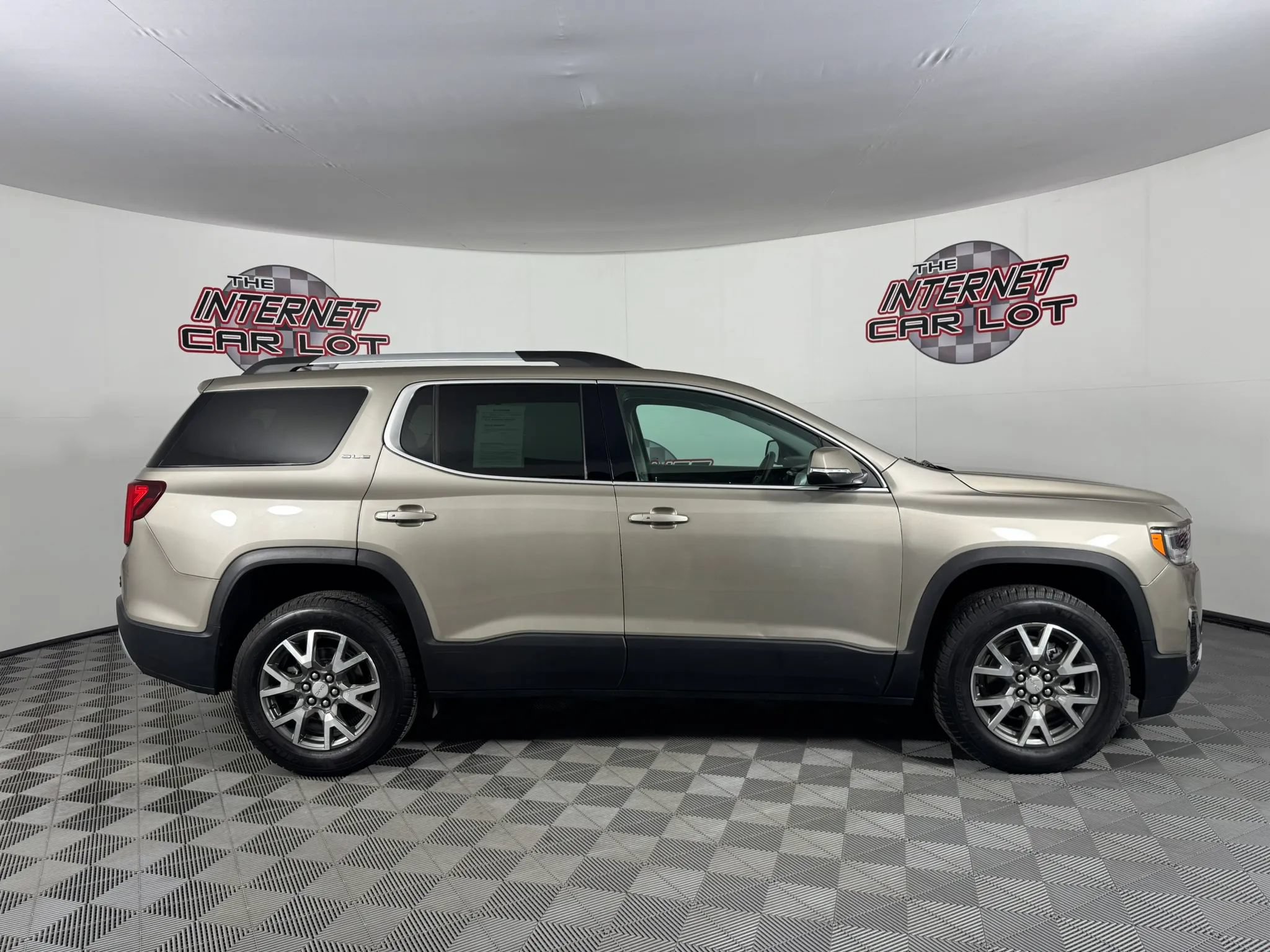 Used 2022 GMC Acadia SLE w/ Driver Convenience Package AWD/4WD image 8