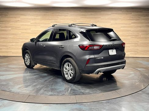 Used 2025 Ford Escape Active w/ Active Premium Tech Pack image 13