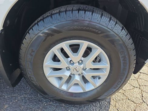 Used 2019 Nissan Frontier SV RWD image 16