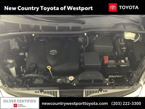 Certified 2020 Toyota Sienna XLE Premium image 21