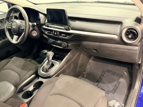 Used 2019 Kia Forte LXS image 25