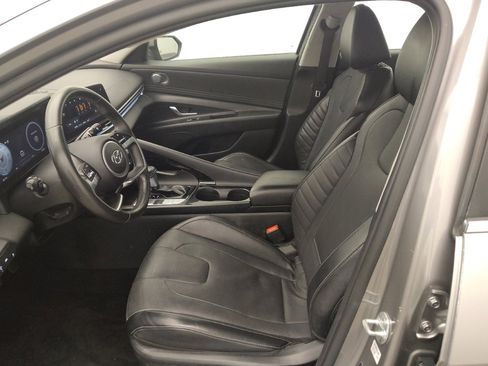 Used 2021 Hyundai Elantra Limited w/ Cargo Package FWD image 17