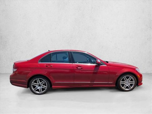 Used 2009 Mercedes-Benz C 350 Sport image 4