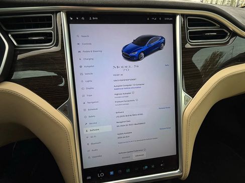 Used 2016 Tesla Model S 70 image 13