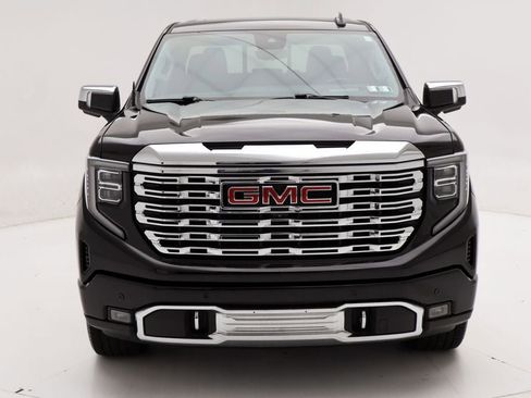 Used 2022 GMC Sierra 1500 Denali w/ Denali Reserve Package image 4