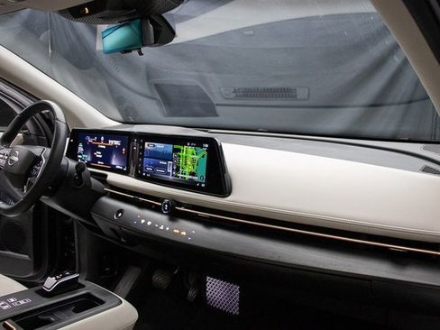 Used 2023 Nissan Ariya EVOLVE+ e-4ORCE image 15