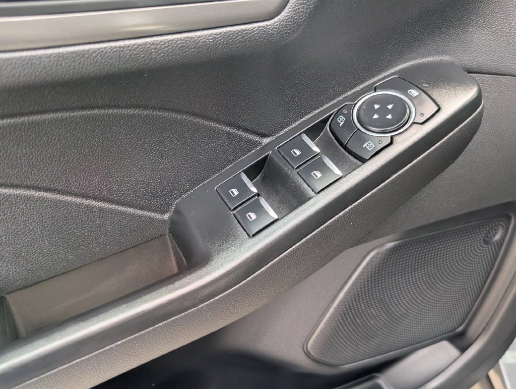 Used 2025 Ford Escape Active AWD/4WD image 13