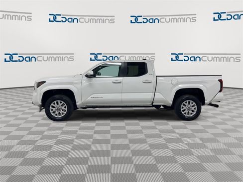 Used 2024 Toyota Tacoma SR5 image 5