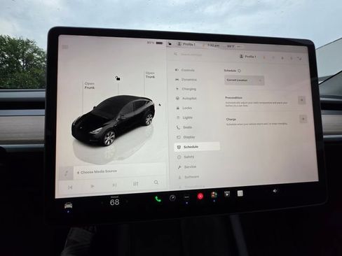 Used 2023 Tesla Model Y Long Range AWD/4WD image 51