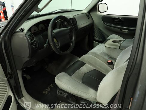 Used 2003 Ford F150 Lightning RWD image 4