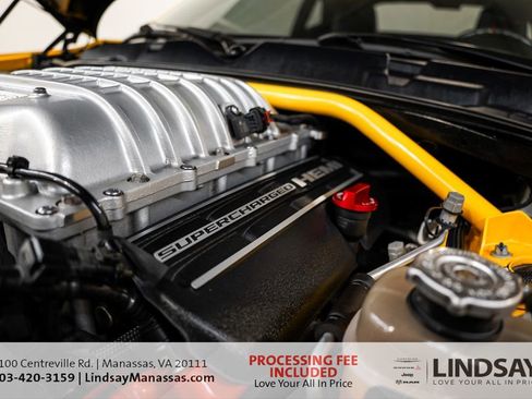 Used 2018 Dodge Challenger SRT Hellcat RWD image 39