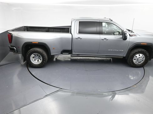 Used 2025 GMC Sierra 3500 Denali w/ Denali Reserve Package AWD/4WD image 40