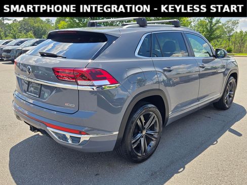 Used 2022 Volkswagen Atlas Cross Sport SEL R-Line AWD/4WD image 7