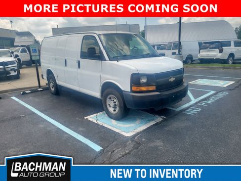 Used 2013 Chevrolet Express 2500 RWD image 1