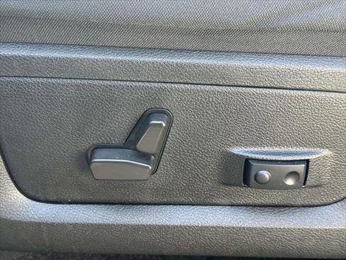 Certified 2022 RAM 1500 Classic Warlock w/ Electronics Group AWD/4WD image 19
