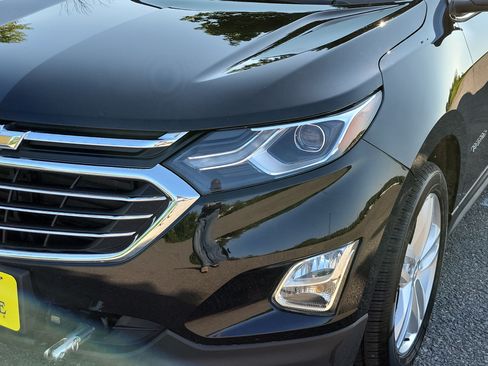 Used 2021 Chevrolet Equinox Premier AWD/4WD image 9