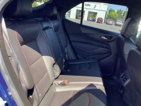 Used 2022 Chevrolet Equinox RS w/ RS Leather Package image 32