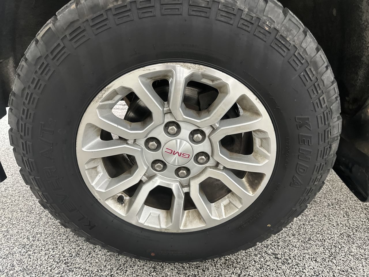 Used 2015 GMC Sierra 1500 SLE w/ SLE Value Package AWD/4WD image 15