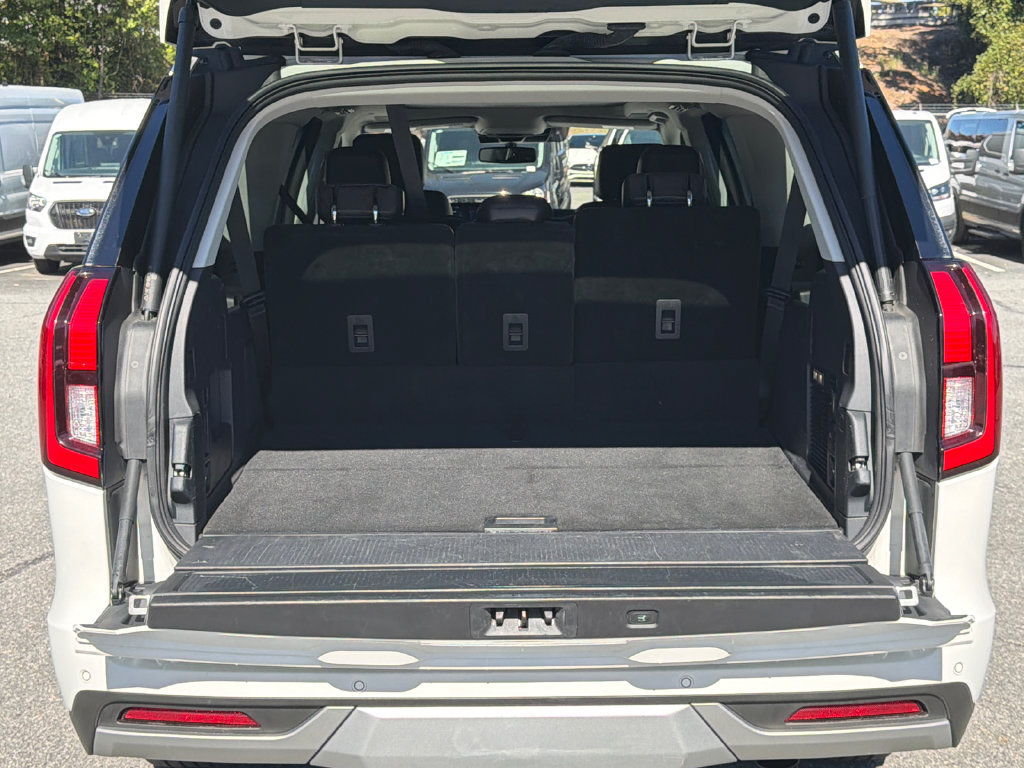 Used 2025 Ford Expedition Max Platinum w/ Platinum Ultimate Package AWD/4WD image 19