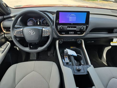 New 2026 Toyota Grand Highlander AWD Hybrid image 27