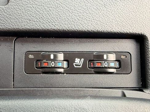 Used 2011 Lexus RX 350 2WD w/ Premium Pkg image 20