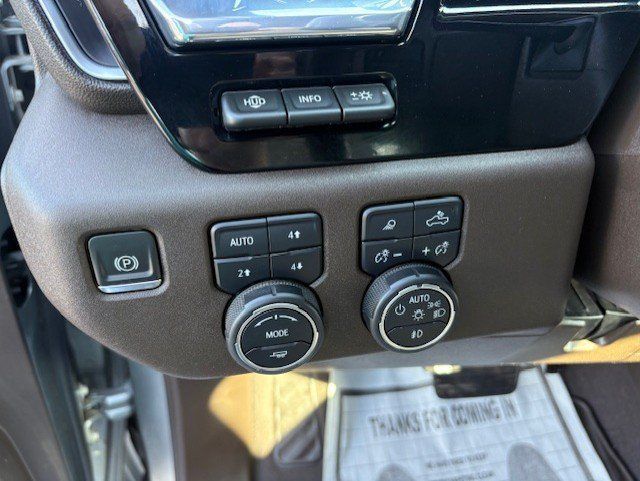 Used 2024 Chevrolet Silverado 2500 LTZ w/ LTZ Convenience Package AWD/4WD image 15