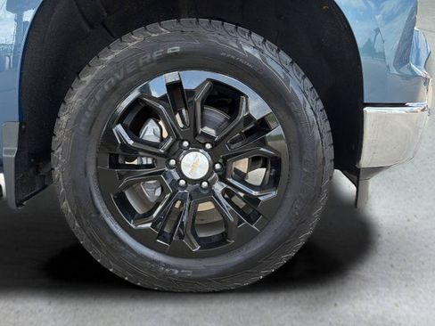 Used 2024 Chevrolet Silverado 1500 LTZ w/ LTZ Premium Package AWD/4WD image 27